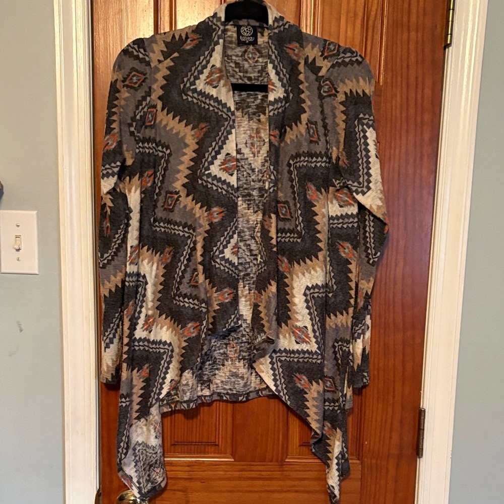 Bobeau Drape sweater Aztec style